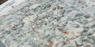 Franklin's Grave Philadelphia